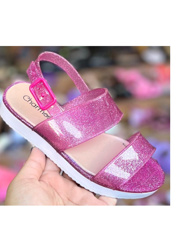 Sandália charmosinha