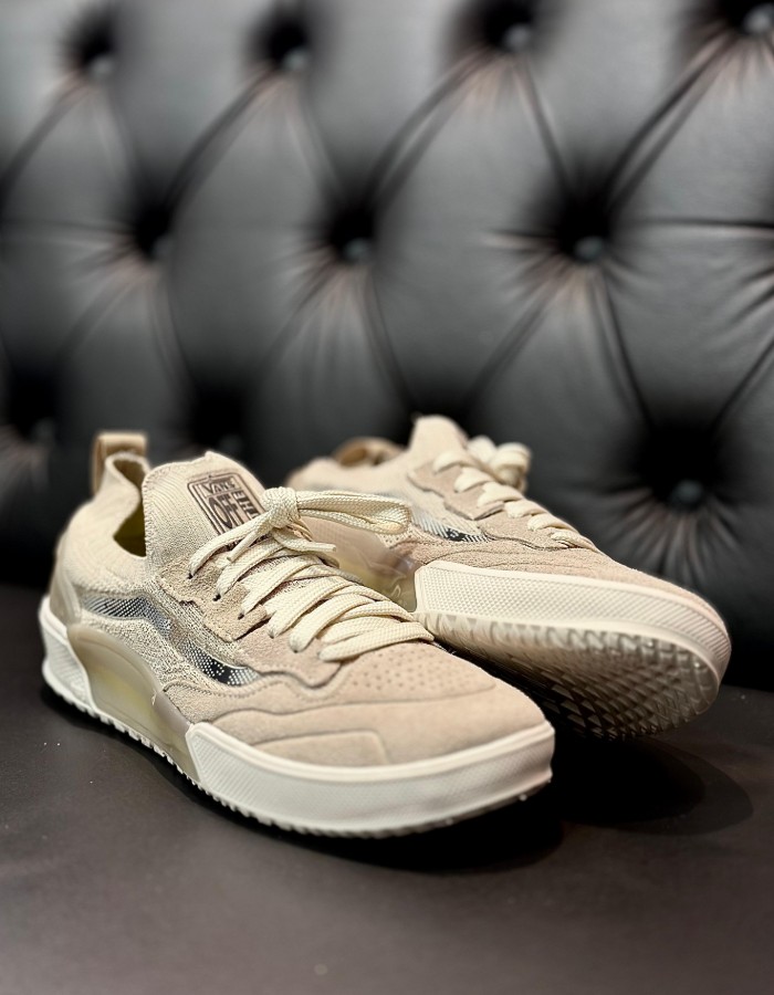 Vans off the wall ave