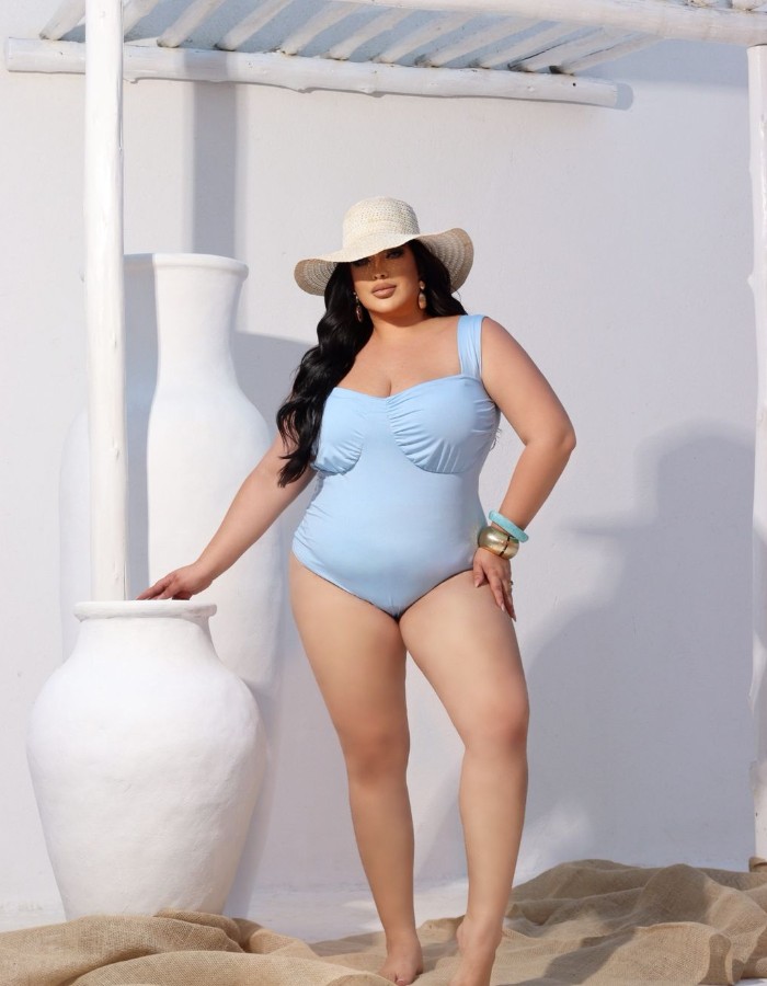 bory de alça larga com decote franzido