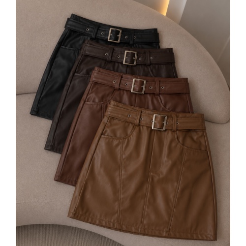SHORT SAIA COURO MAYA