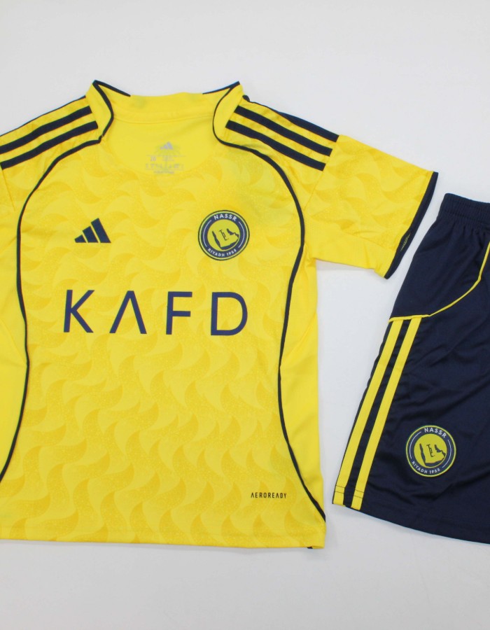 KIT INFANTIL AL NASSR UNIFORME 2 - 25/26