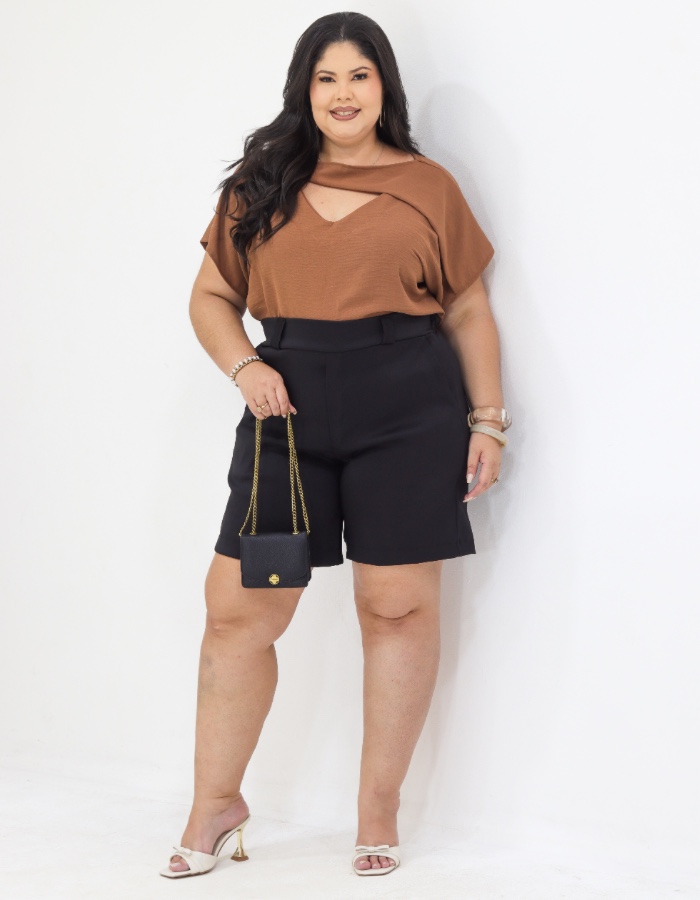 Blusa em Duna Dubai detalhe busto
