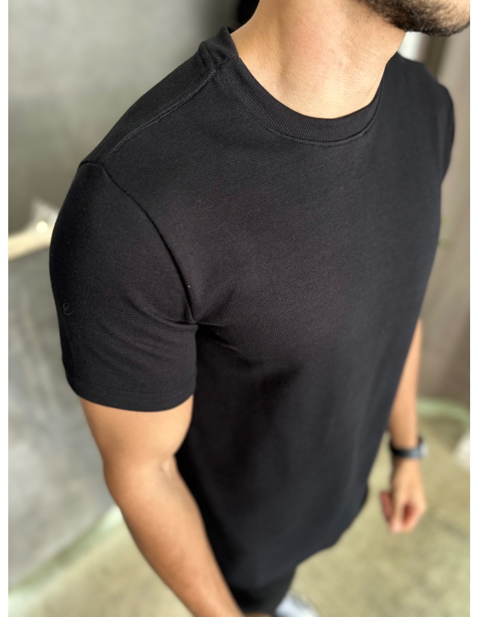 Produto t-shirt-tricot-capri-preto 0