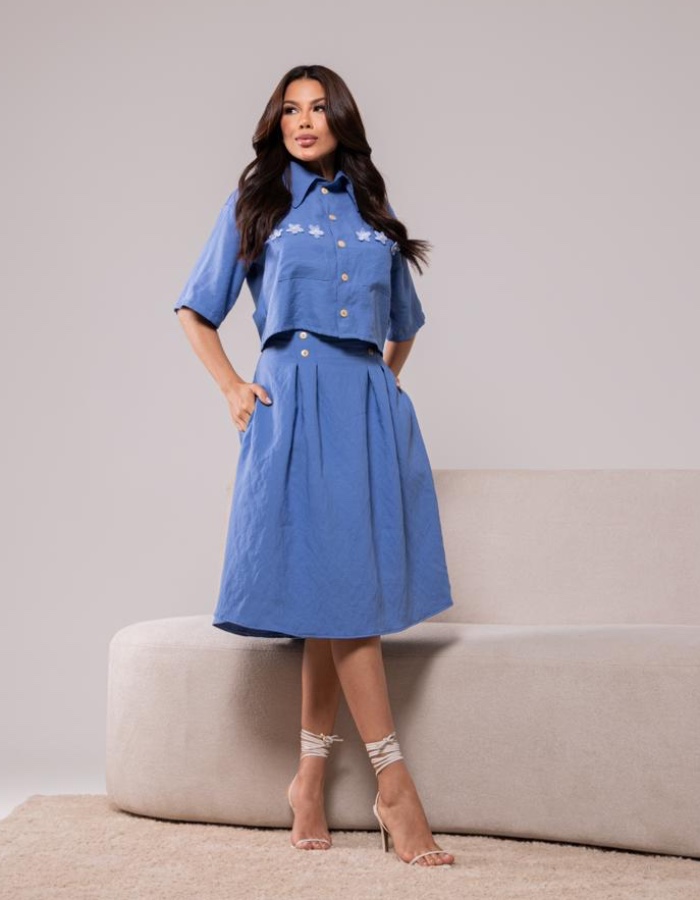 CONJUNTO BLUSA FLORZINHAS E SAIA MIDI