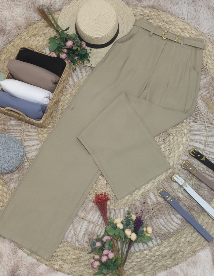 CALÇA TECIDO MARANTE COM CINTO COR DA PEÇA 