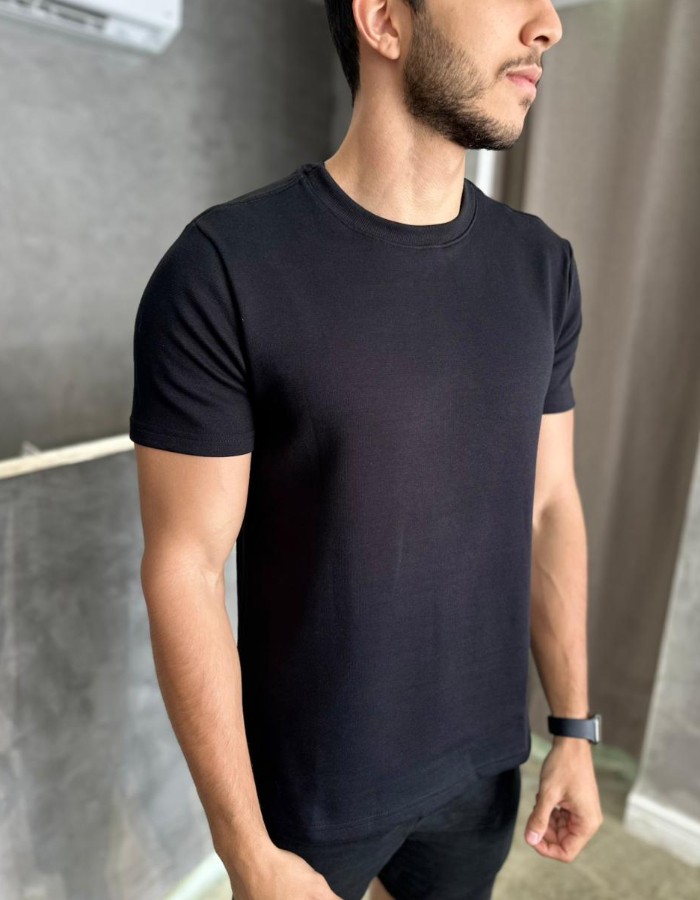 Produto t-shirt-tricot-capri-preto 0