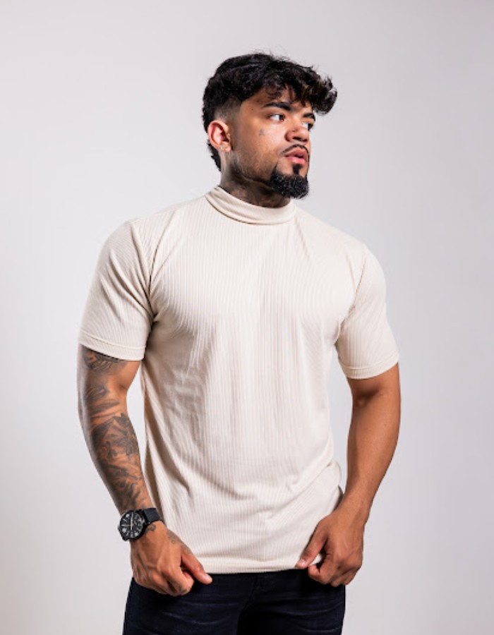 Gola alta Manga curta