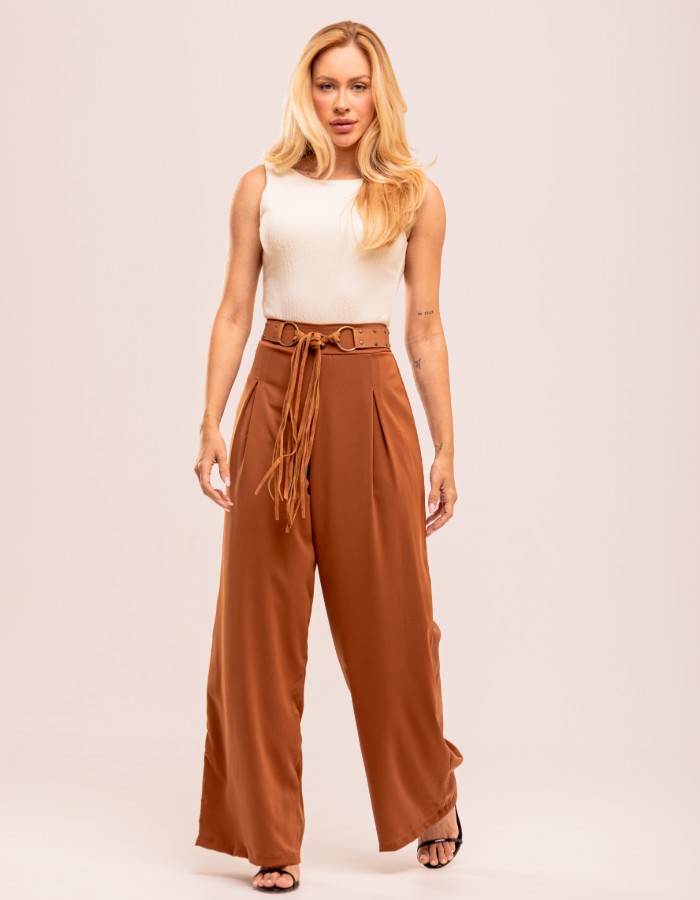 Calça em elegance fluid