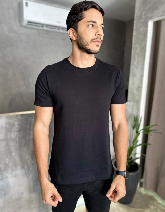 Produto t-shirt-tricot-capri-preto 1