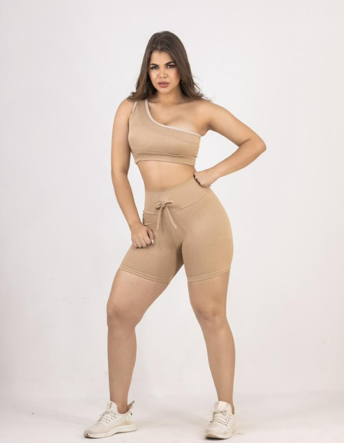 CONJUNTO SHORT MÉDIO TOP PAMELLA EM CANELADO