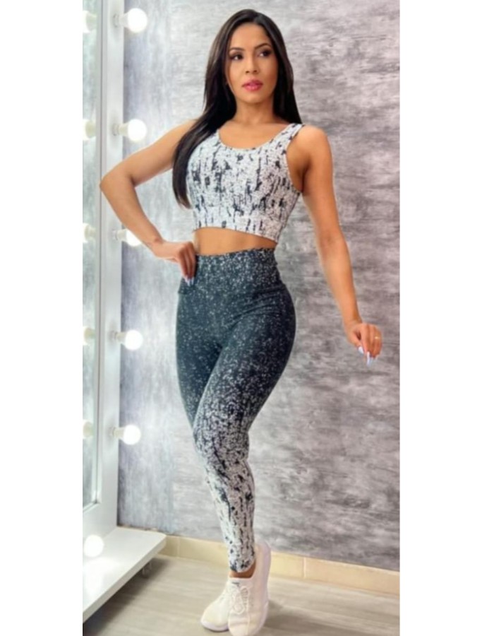 Conjunto com calça 