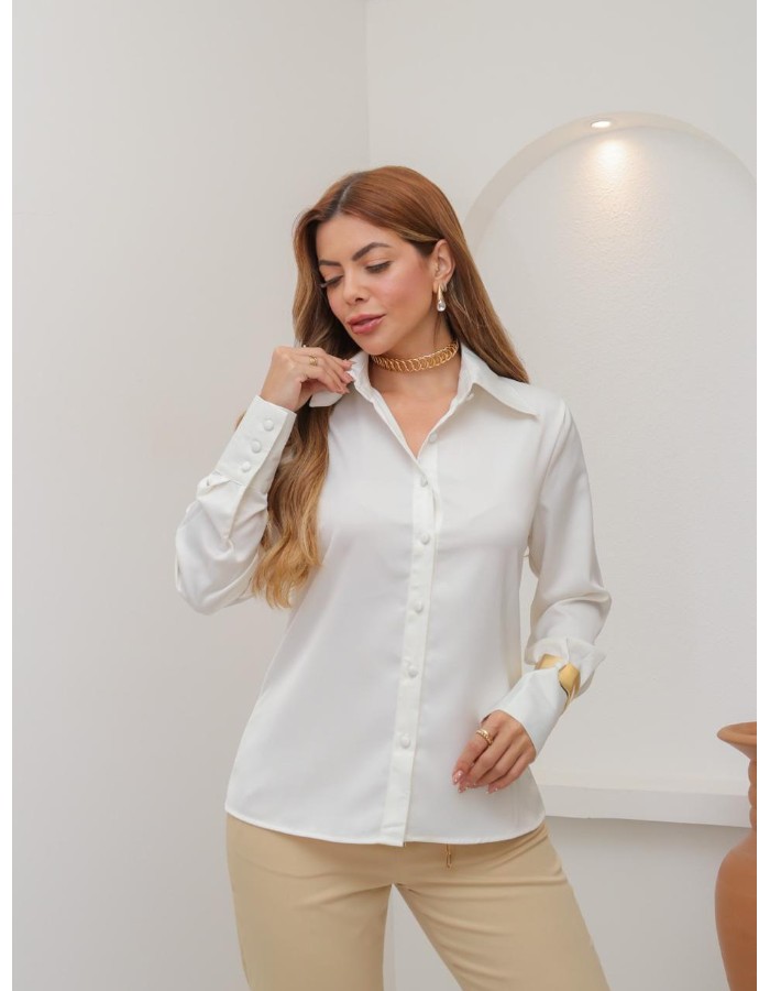 CAMISA C/ BOTÃO FORRADO E 3 BOTÕES NO PUNHO