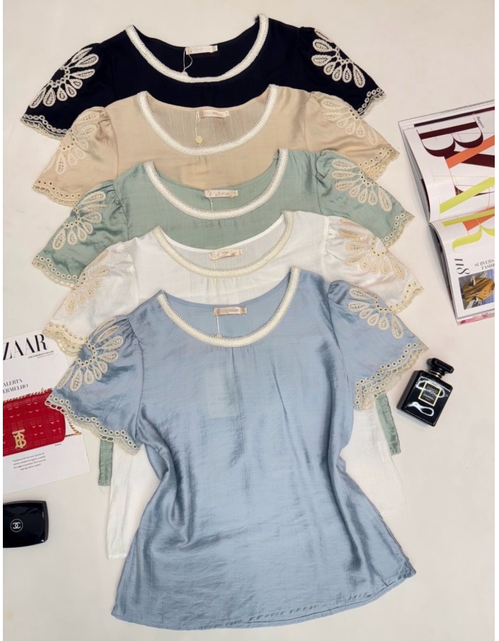 Blusa com bordado 