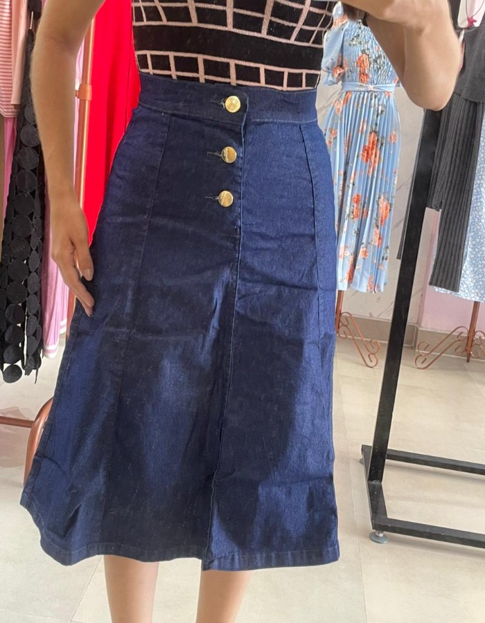 SAIA JEANS BOTÕES 