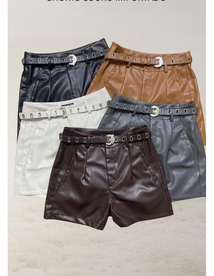 Short couro
