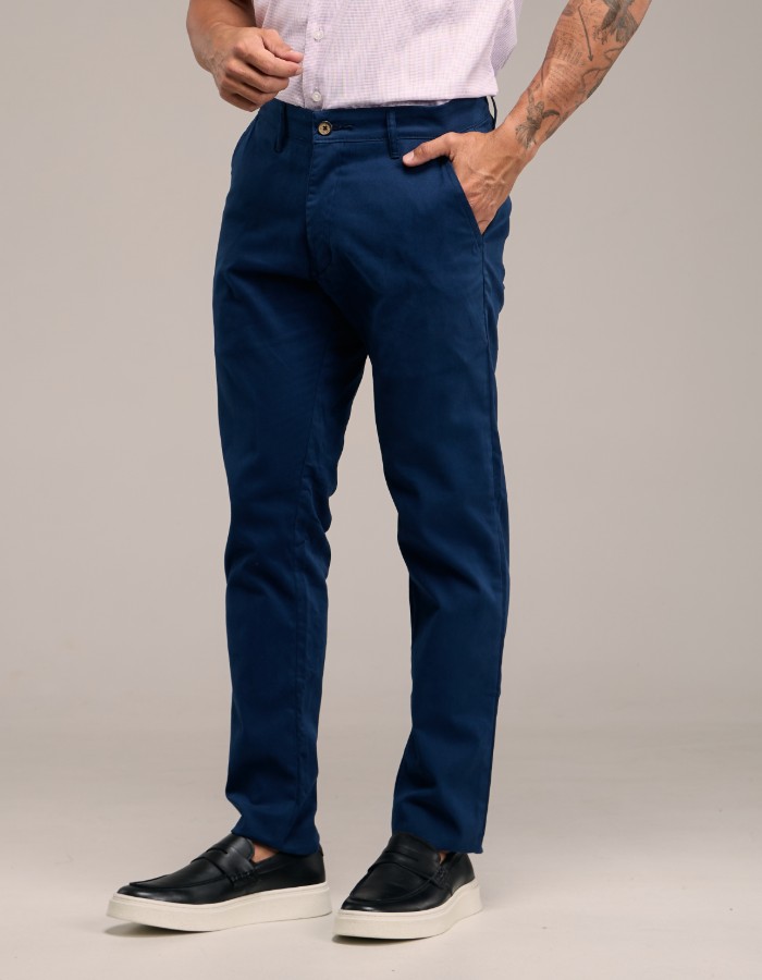 CALÇA SARJA CHINO