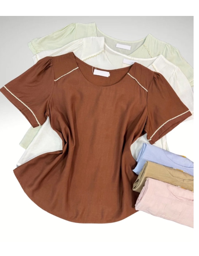 Blusa manga curta com detalhes 