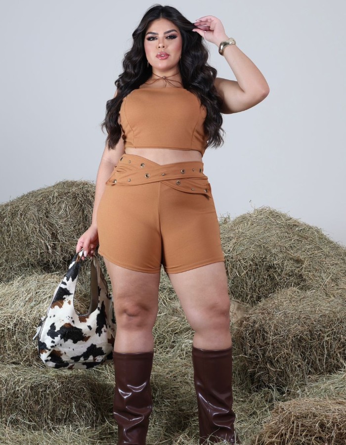 Conjunto Evelin cropped + short tradicional c/ detalhe cós transpassado